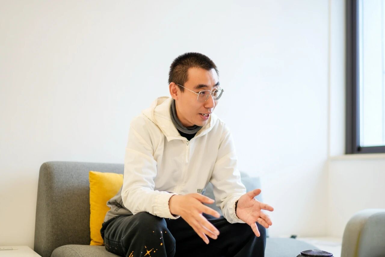 Fudan Mathematician Wins Shiing Shen Chern Mathematics Award