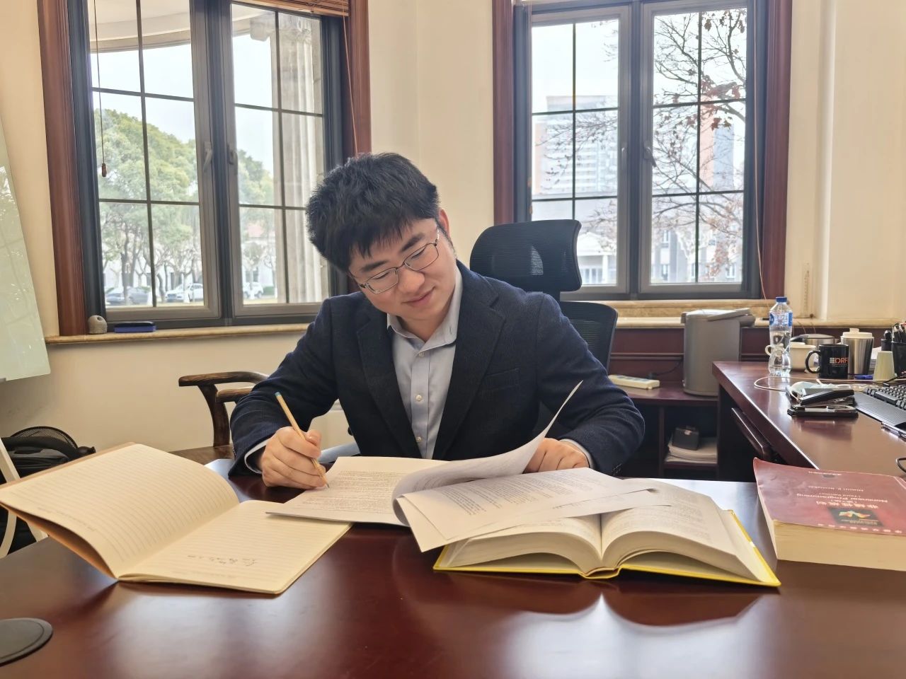 复旦大学郦旭东、江一舟获奖,2025年度新时代青年先锋奖颁出